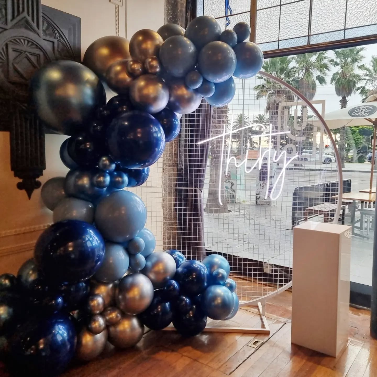 "Thirty" LED Neon Sign: 30th Birthday Party Decor