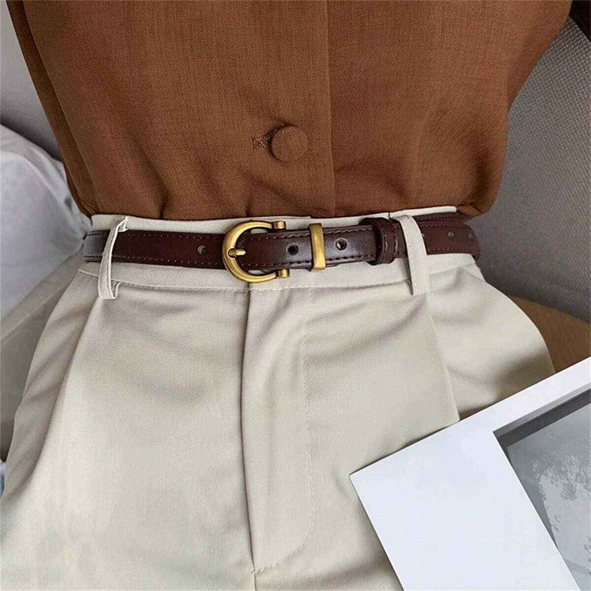 1pc Women's Black Ins Style Slim Fit Jeans Belt, Simple & Versatile Vintage Small Gold Buckle Belt Casual Summer, School Fall, Autumn, Halloween