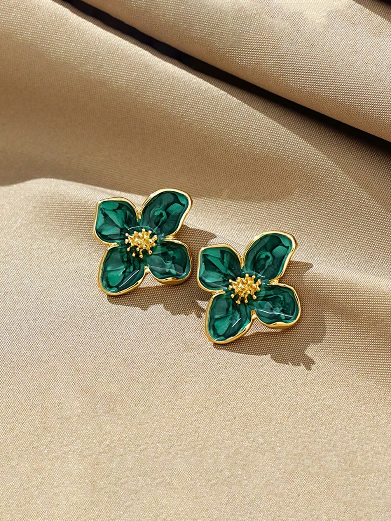 Fashion Zinc Alloy Flower Stud Earrings For Women For Daily Decoration