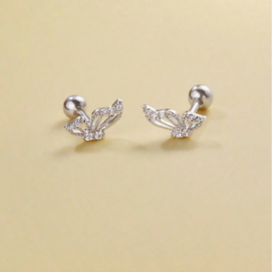 2pcs Fashionable Minimalist Design Hollow Zirconia Symmetric Butterfly Ear Cuff Earrings For Women