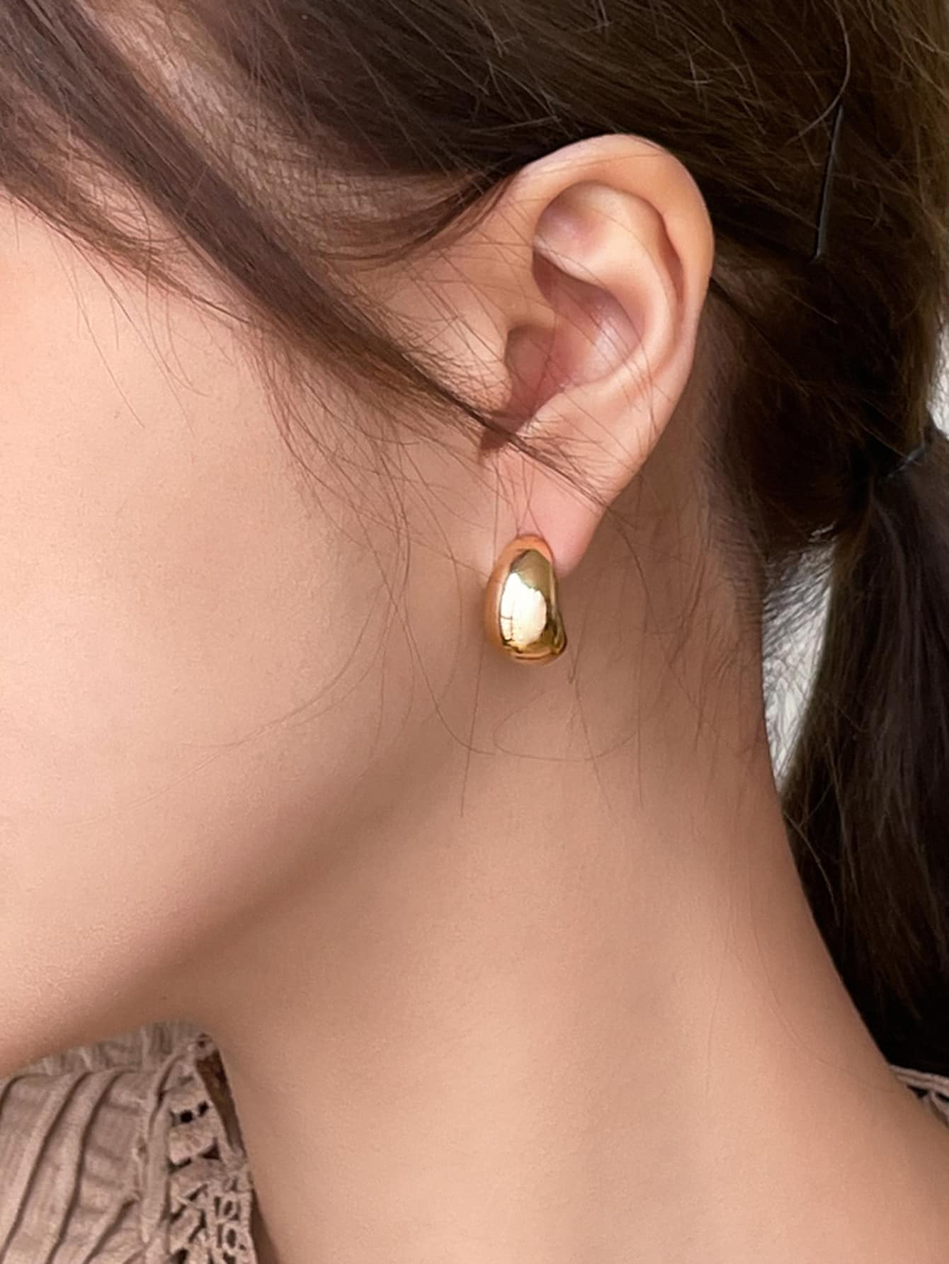 DAZY Geometric Stud Earrings