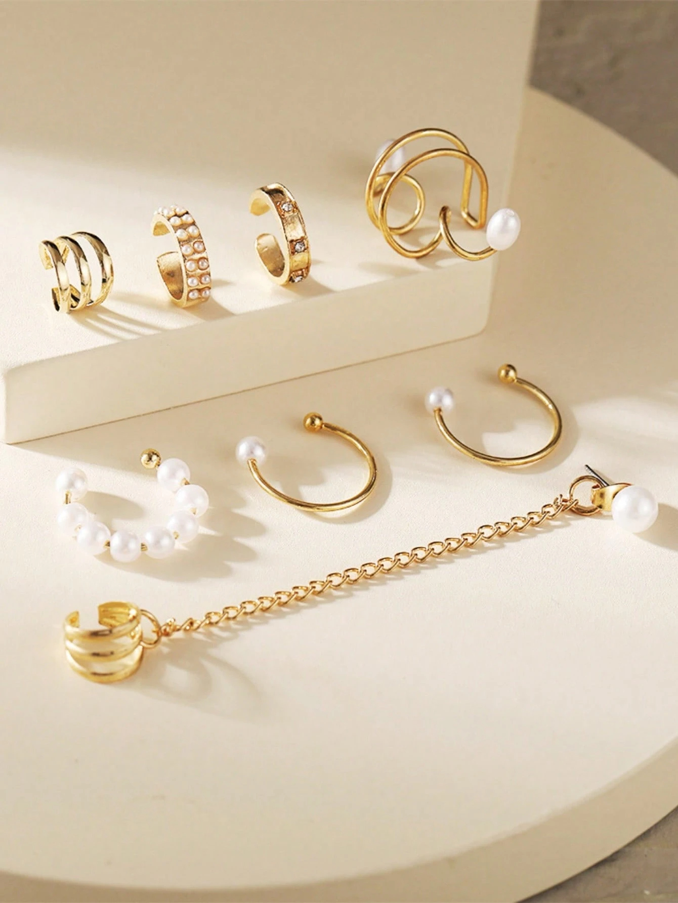 8pcs Creative Faux Pearl Tassel Ear Cuffs, Assorted Pearl Ear Clips Set