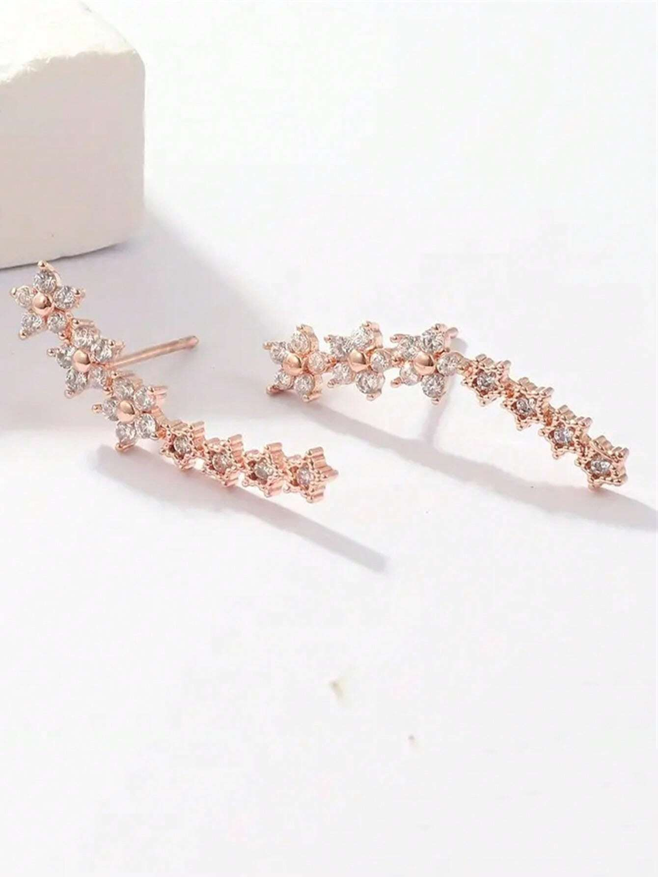 1 Pair Single Row Flower And Star Stud Earrings - Stainless Steel Ear Needle, Chic And Stylish, Hypoallergenic, Daily Wear, Elegant Alloy Jewelry For Women Valentines,Mom,Mother,Mother's Day,Gift