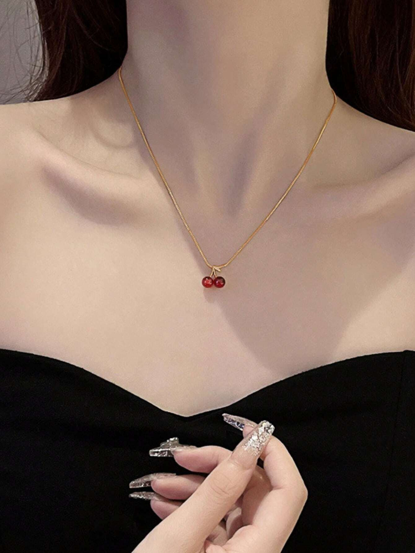 1pc High-End Red Cherry Pendant Necklace For Women, Simple And Delicate, & Elegant Clavicle Chain