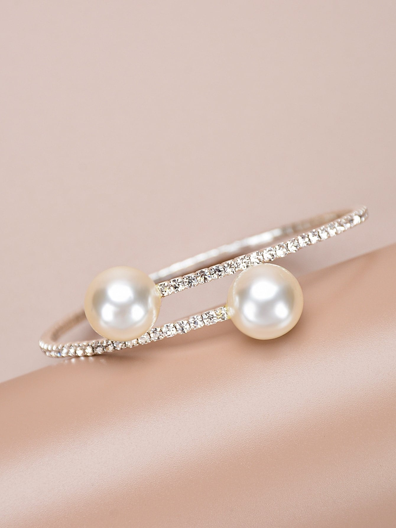 Rhinestone & Faux Pearl Decor Cuff Bangle