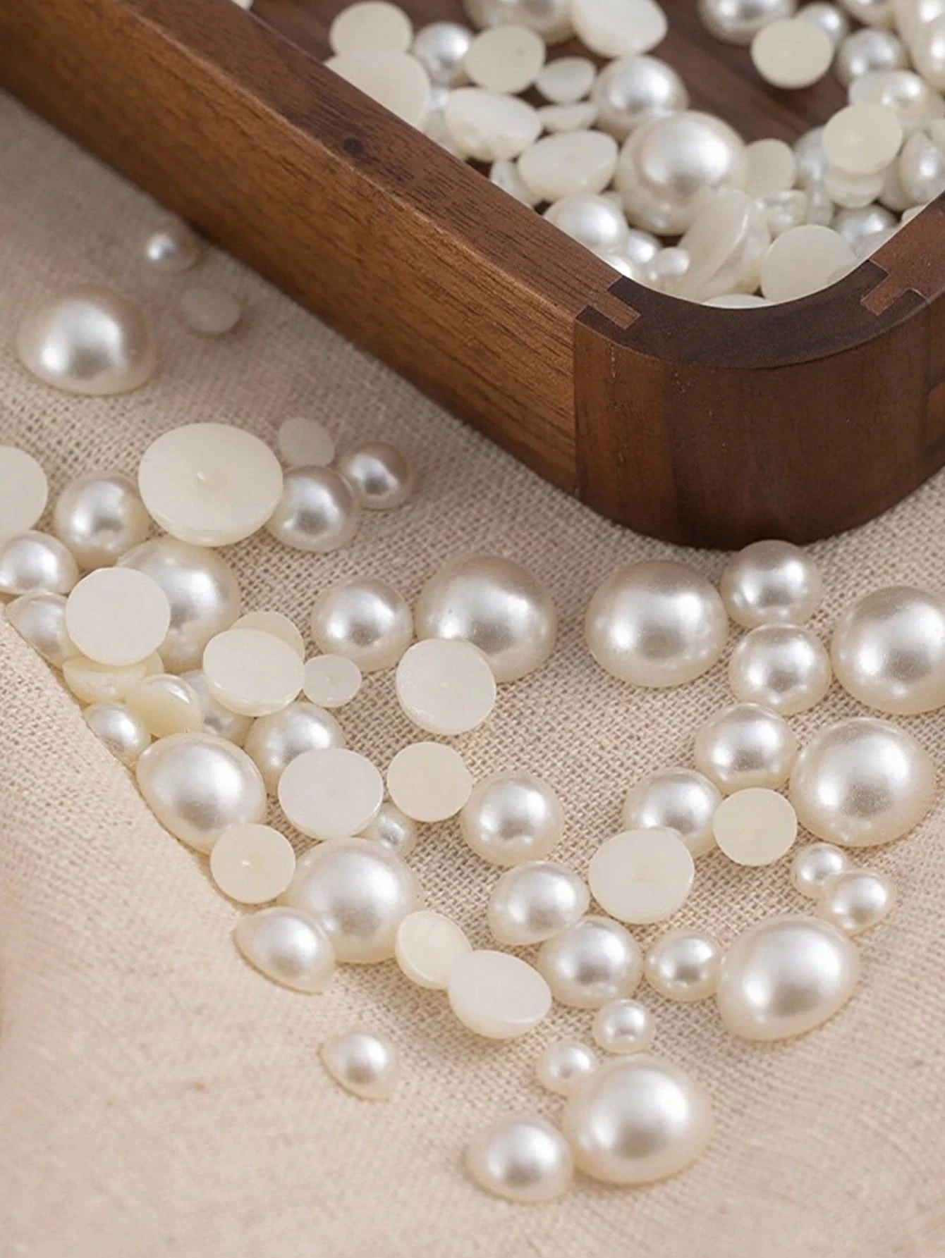 30/50/100 Pcs 6/8/10mm Flat Half Round Faux Pearl Beads, Multi-Hole Ivory Beads, DIY Phone & Nail Art Decor, Suitable For Clothing, Dress, Hat Applique, Jewelry Making