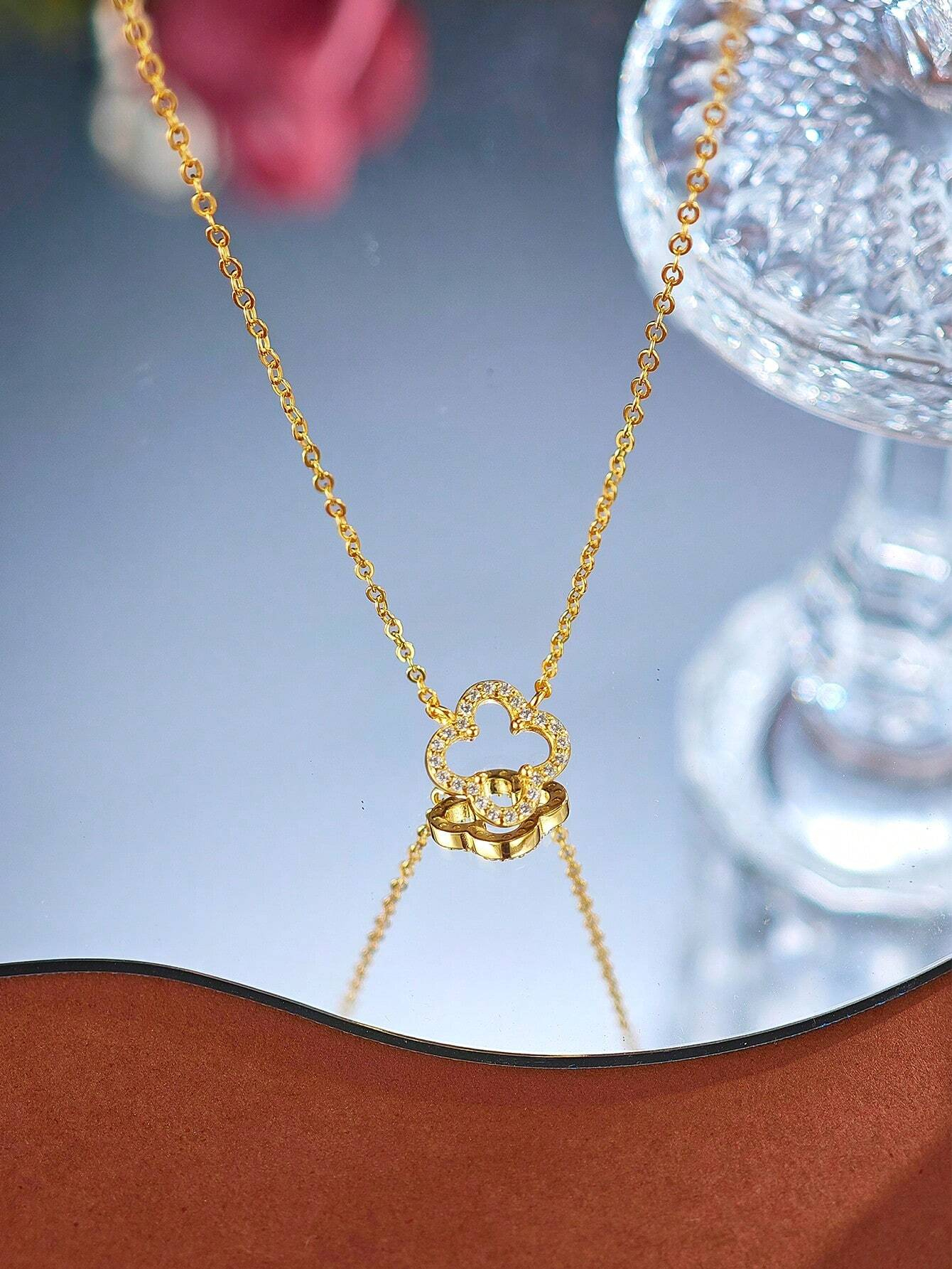 1pc 925 Sterling Silver Four-Leaf Clover/Five-Leaf Clover Hollow Flower Necklace, Style Collarbones Chain, Fashion Jewelry Gift For Birthday, Valentine's Day, Anniversary