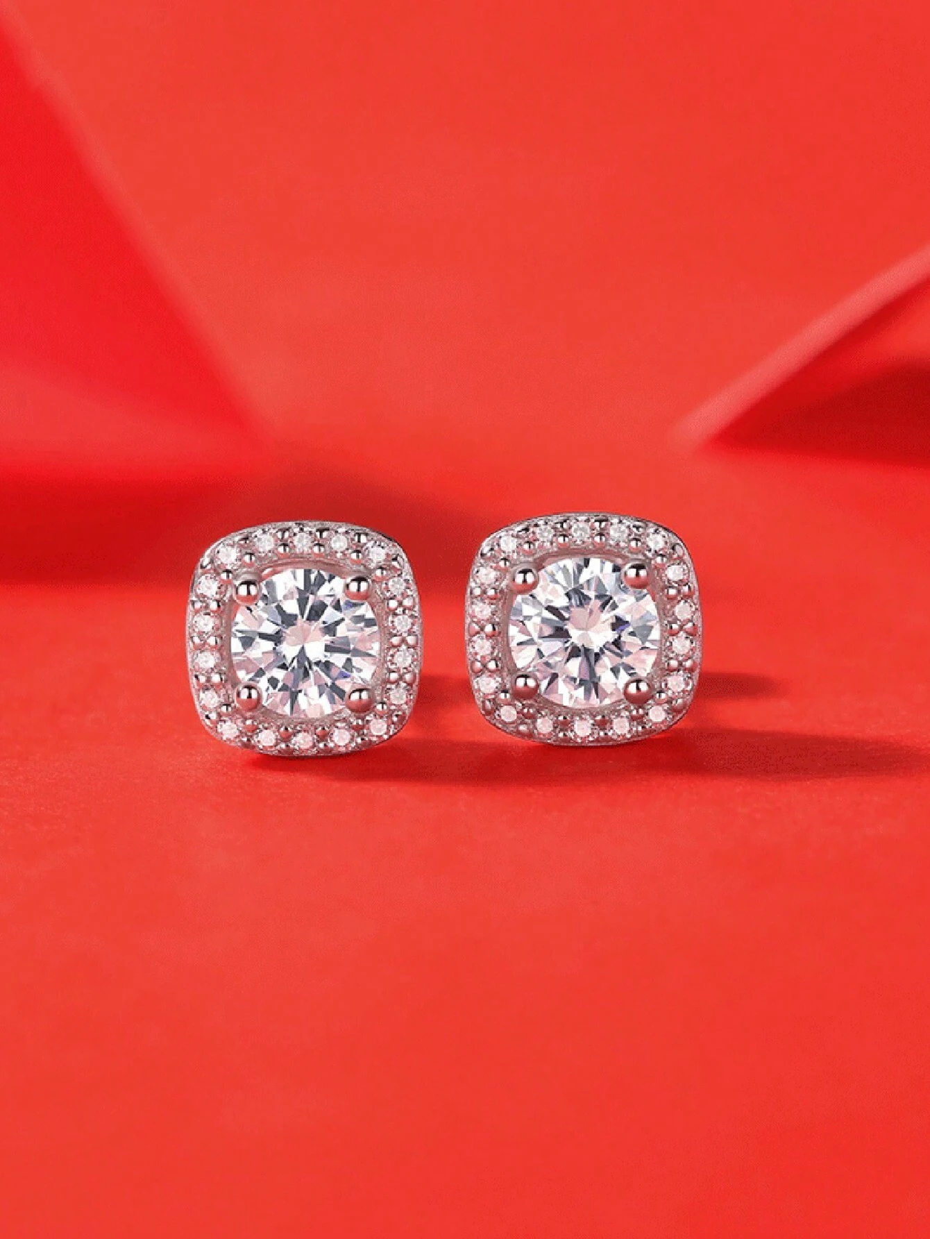 2pcs Of Elegant And Luxurious 925 Sterling-Silver Single 50-Point Moissanite Stud Earrings Suitable For Women To Wear For Daily Commutes, Banquets And As Mother's Day Gift In Jewelry Diamond Earrings