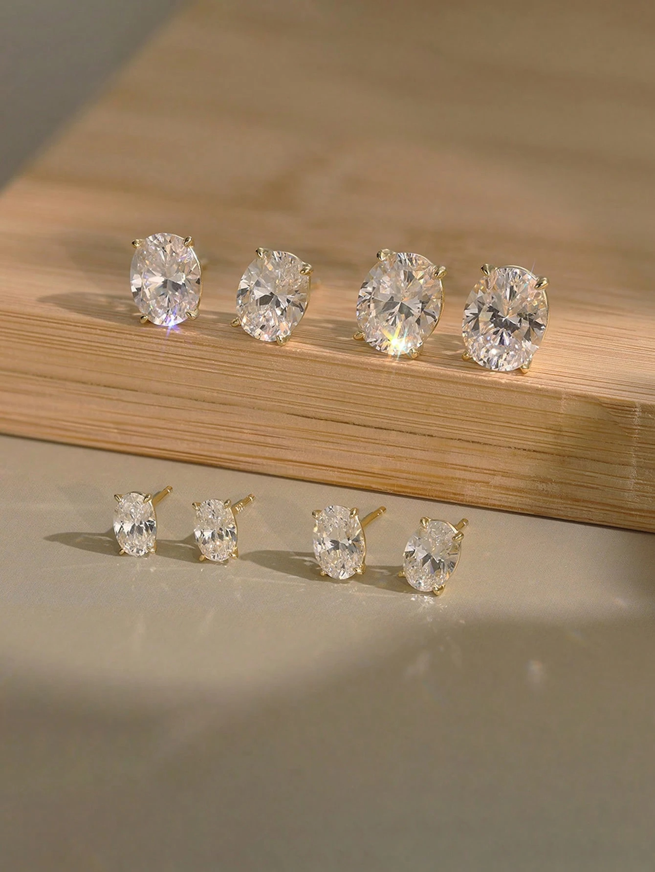 1 Pair Luxury Stuning Shining 8A High Quality Zirconia Stud Earrings 925 Sterling Silver Oval-Cut Zirconia Ornament Fashion Women Earrings Piercing Jewelry Best Gift For Birthday Christmas To Girlfriend Wife Mom And Love Wedding Engagement Jewelry