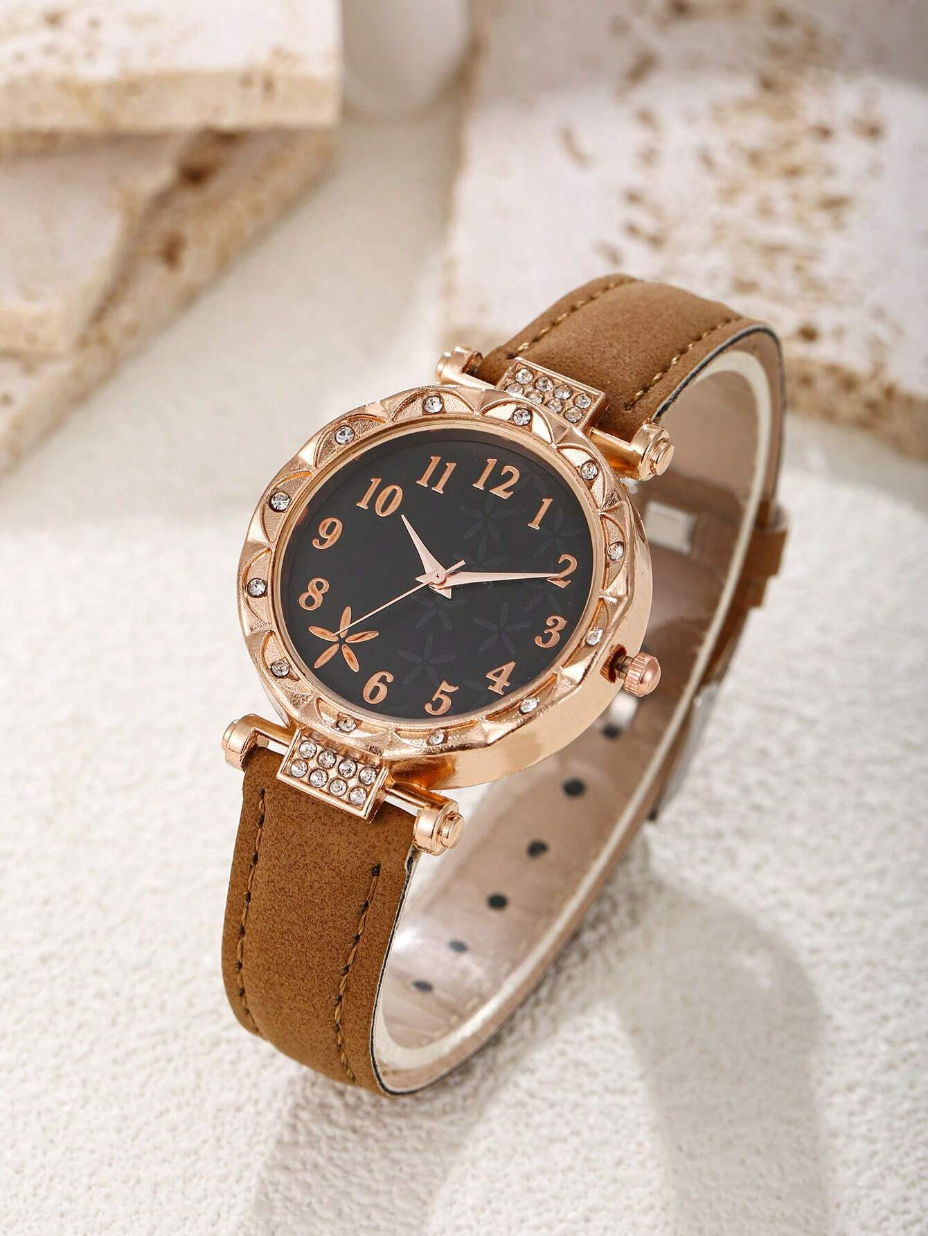 1 Pc Rose Gold Rhinestone Starfish Surface Women's Fashion Belt Electronic Quartz Watch