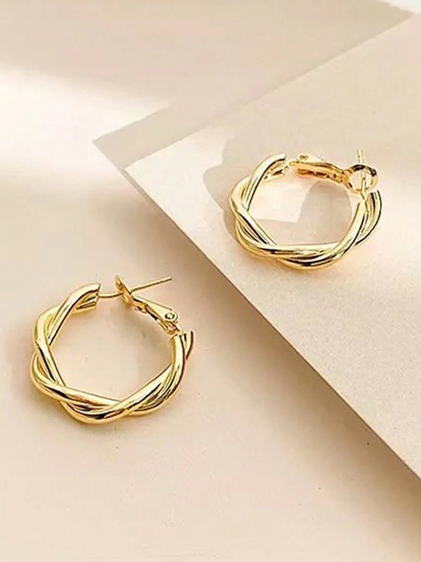 2pcs Gold Twist Geometry Hoop Earrings, Elegant Luxury Fashion Earrings For Women