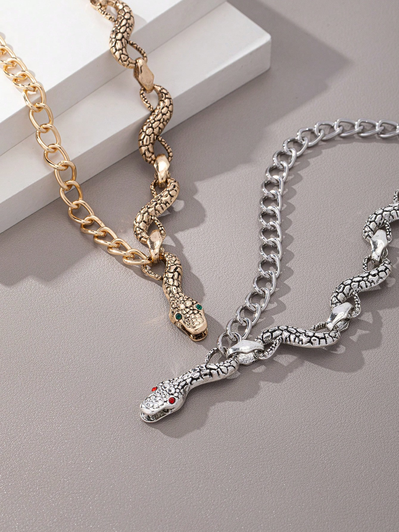 Men's Necklace - Hip Hop Punk Necklace With Fashionable Chain And Snake Head (Excluding Gift Box)