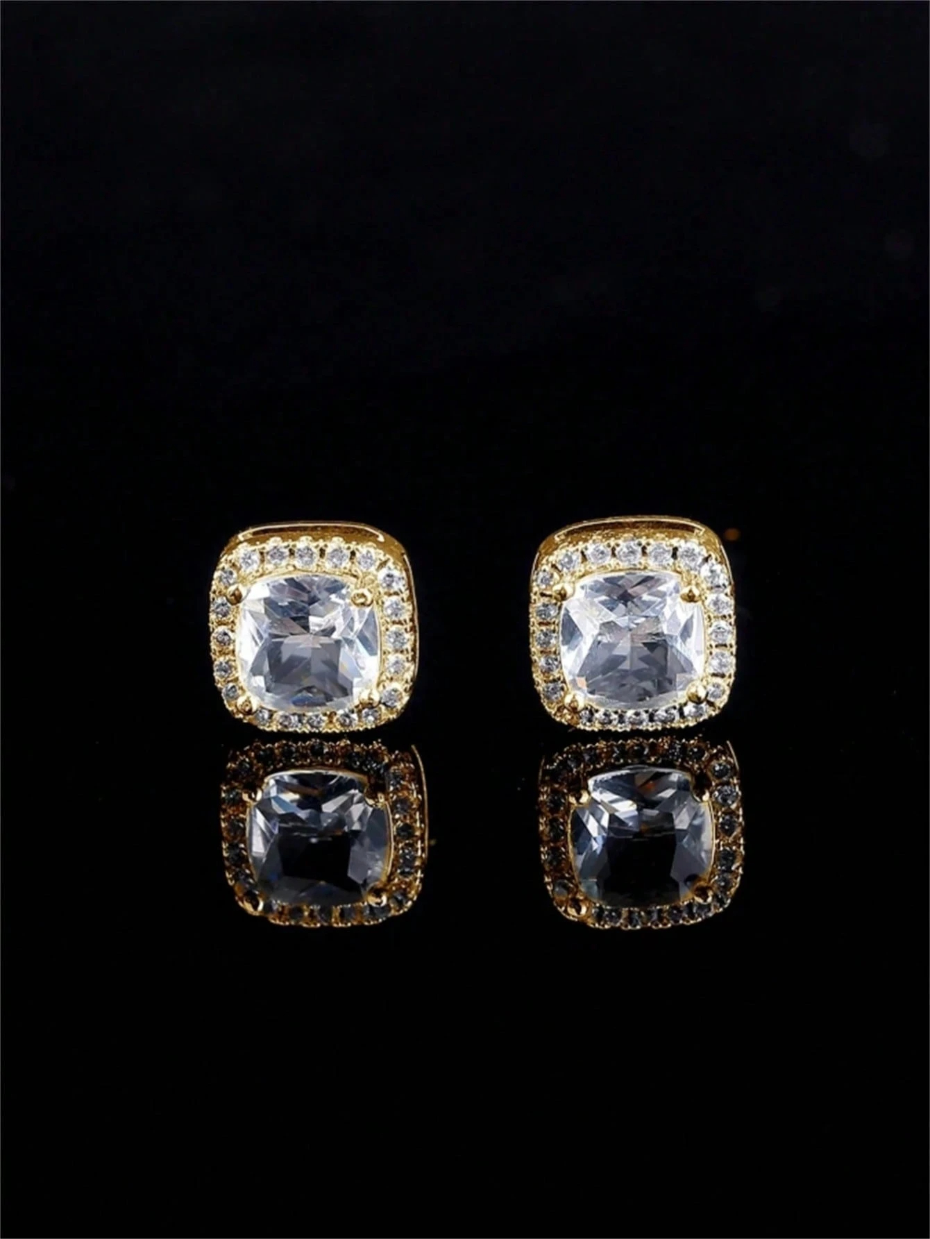 2 Men's Fashion White Zirconia Square Earrings Bling Bling Men's Diamond Studded Earrings Earrings