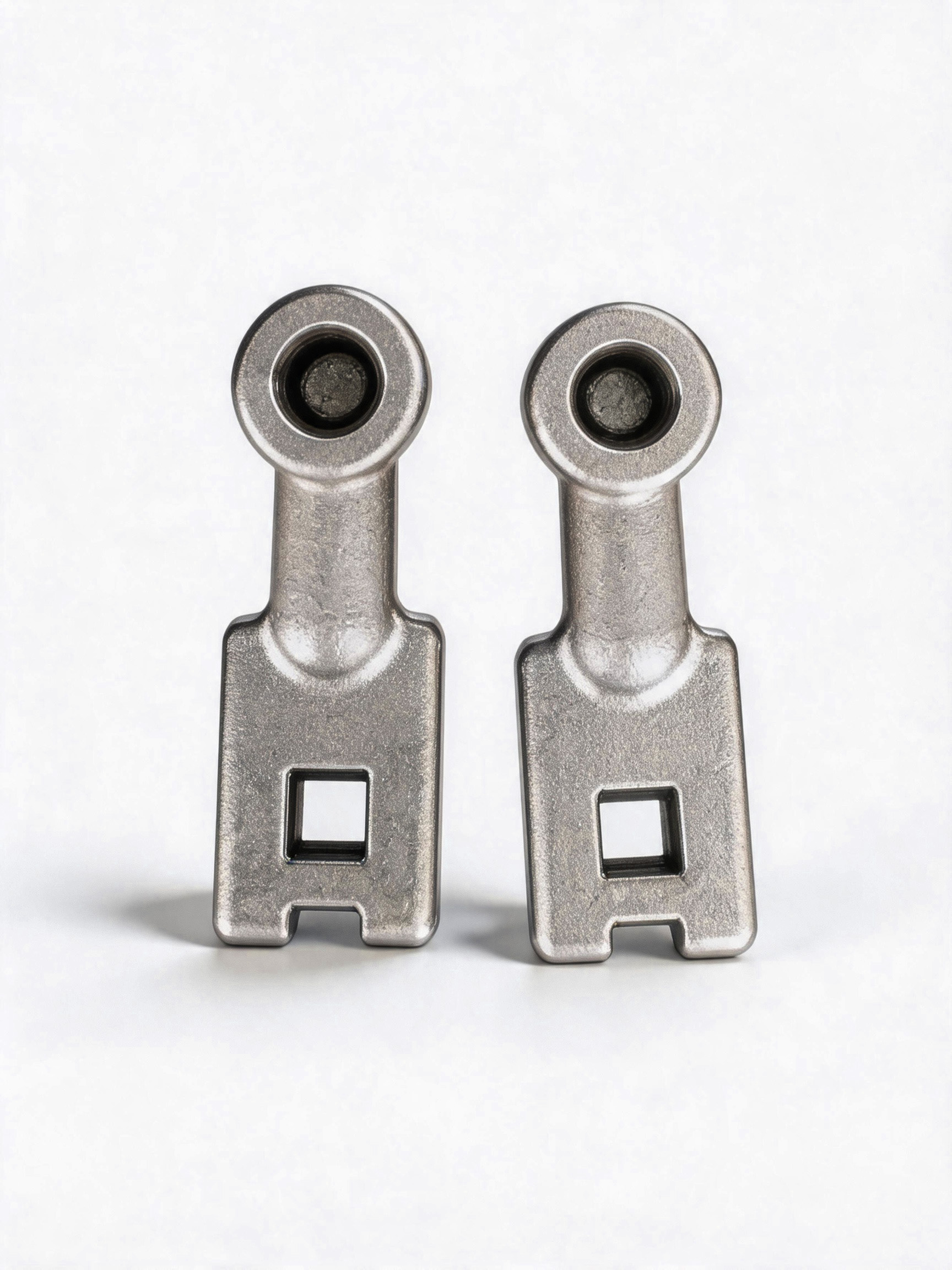 Custom Hot Forged Steel Eye Link for Industrial Applications
