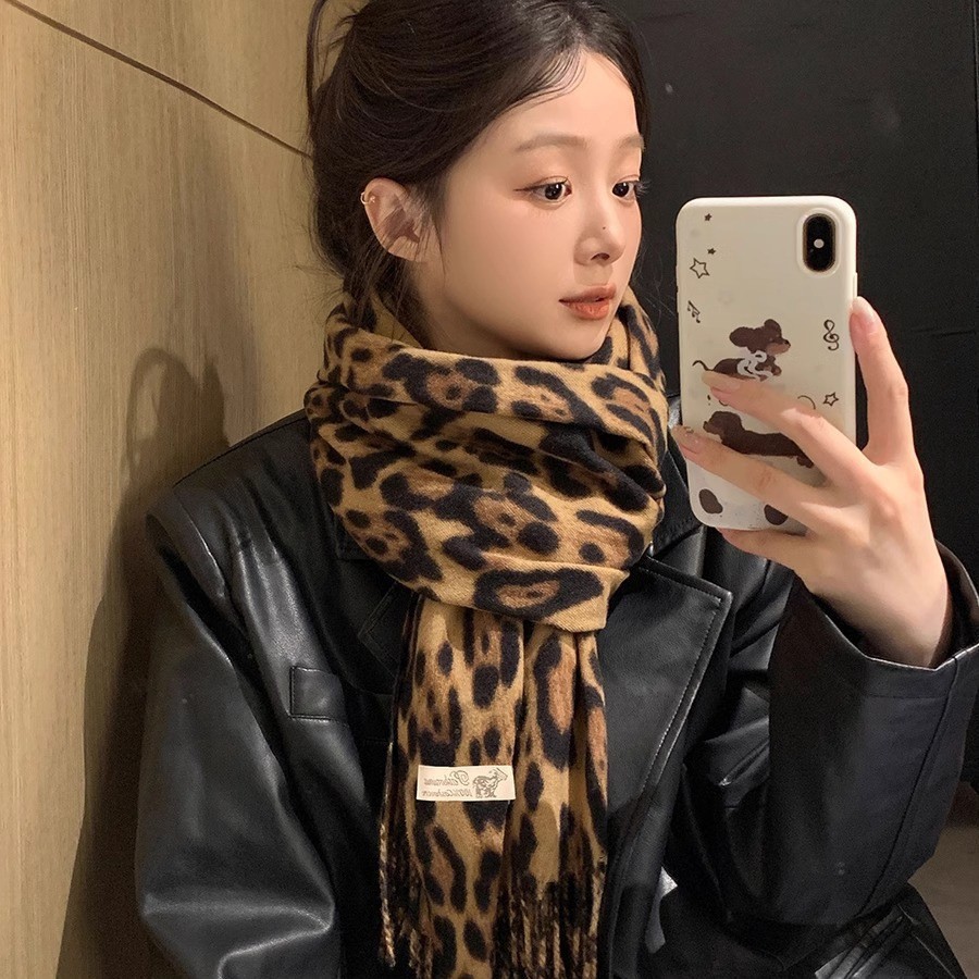 A32 Factory-Direct Leopard Print Scarf for Women - Classic Thickened Faux Cashmere Winter Scarf with Tassels, Versatile Wrap & Warm Neck Warmer (Europe & US Style)