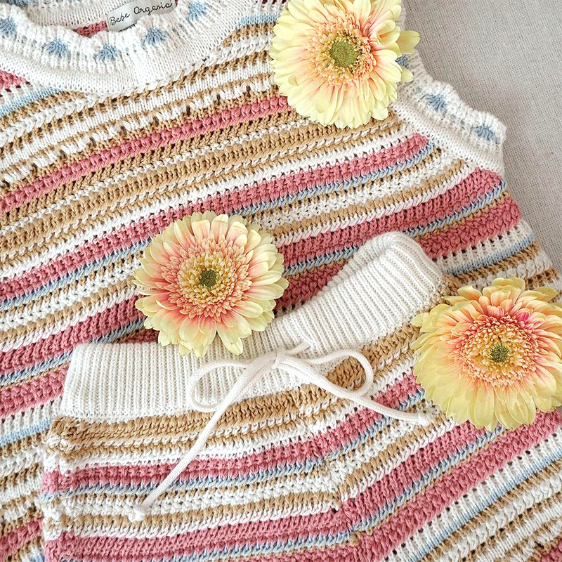 38 2025 Summer New Sleeveless Vest and Shorts Two-Piece Rainbow Knitted Set for Children