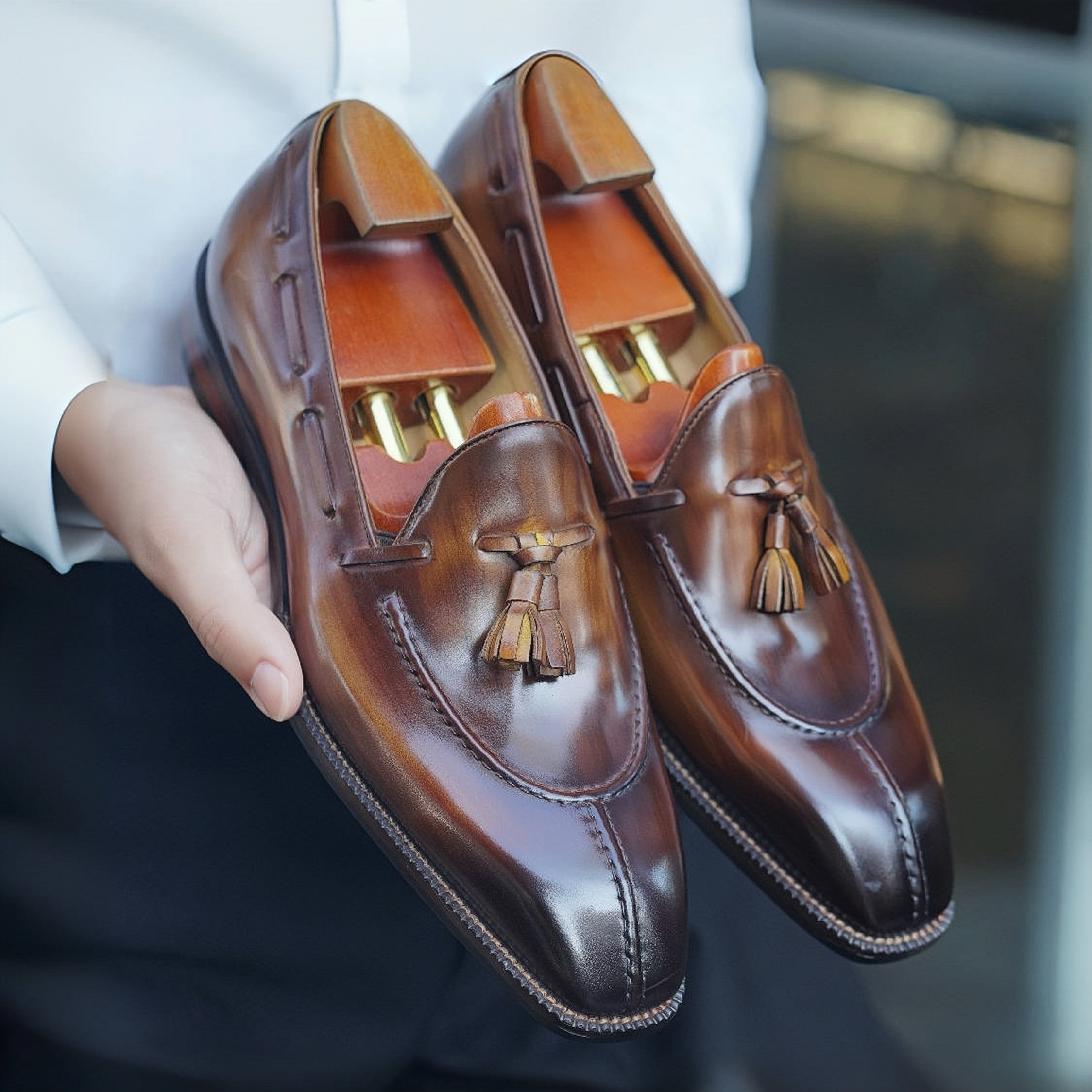 PAKERBONT Split Toe Tassel Loafer Men's Casual Handmade Leather shoes P30-B609