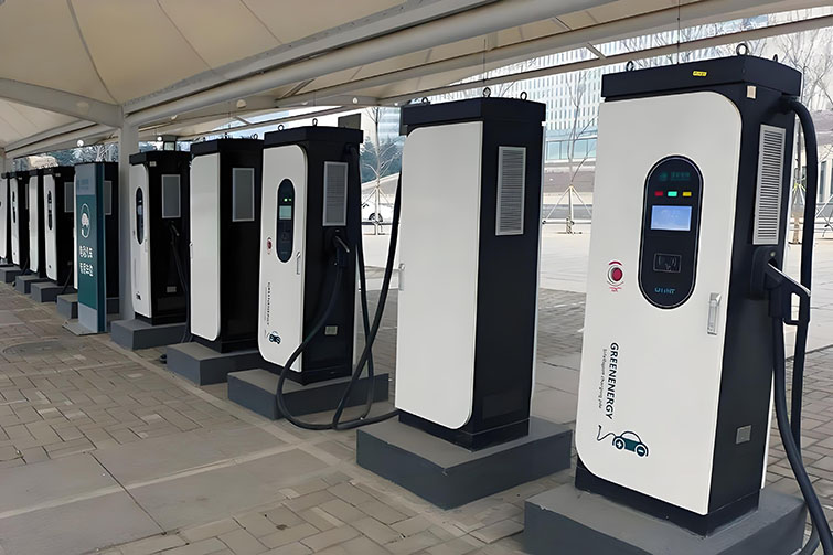 The Role of Level 3 EV Chargers in Modern Parking Lot Management