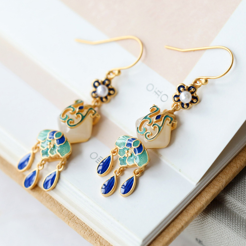 silver gold-plated earrings with green gold inlay