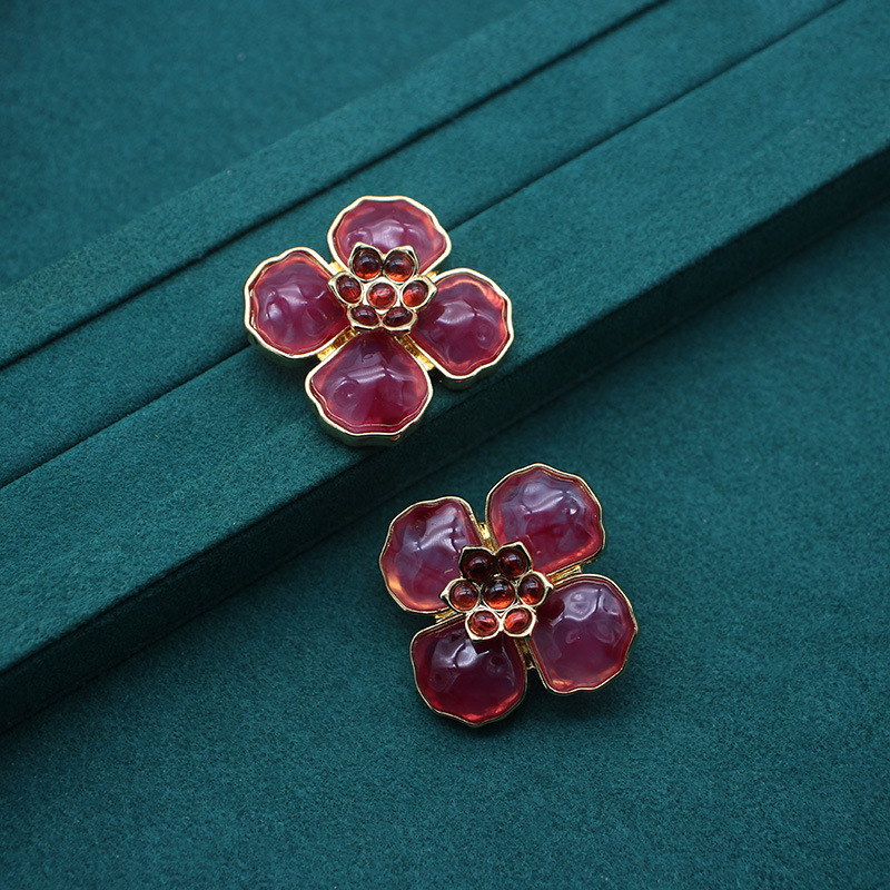 Melard Red Earrings, Mid Western Vintage Collection, Christmas Gift, Poured Jelly, Glass, Clover Earrings