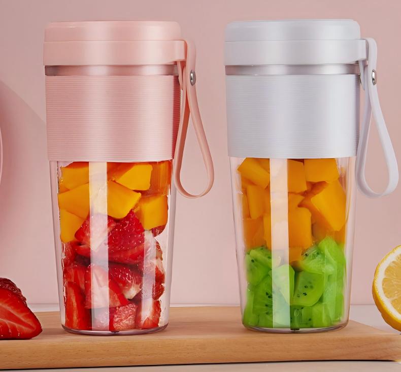6-blade 304 stainless steel, USB rechargeable juicer cup, one-touch cleaning, food-grade material. Lightweight mini blender for smoothies, travel, gym, office.