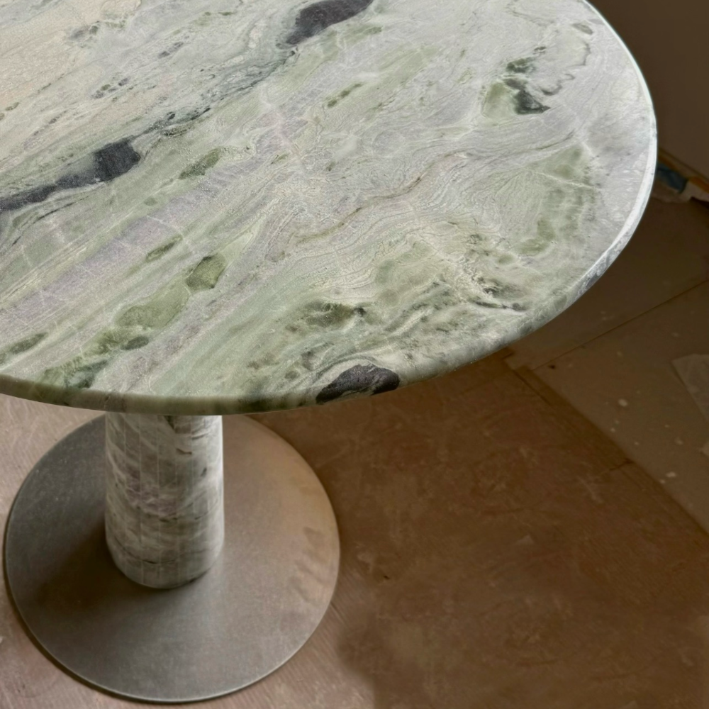 Marble Furniture F010