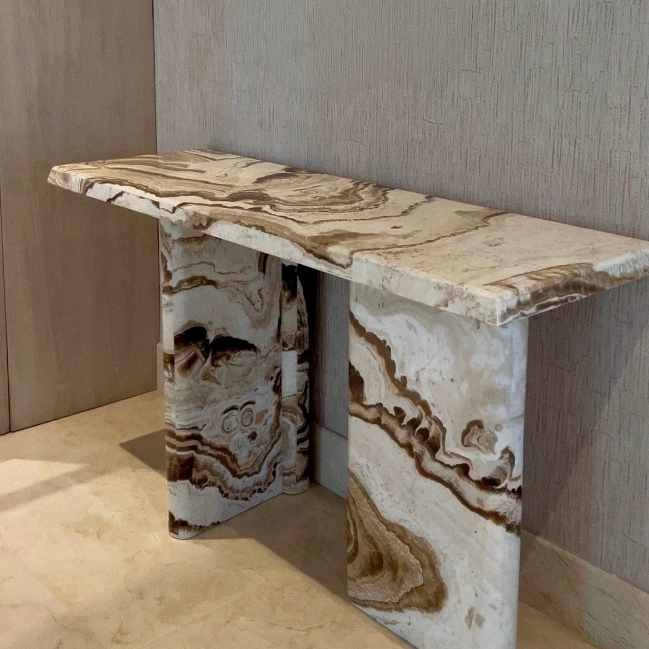 Marble Furniture F040