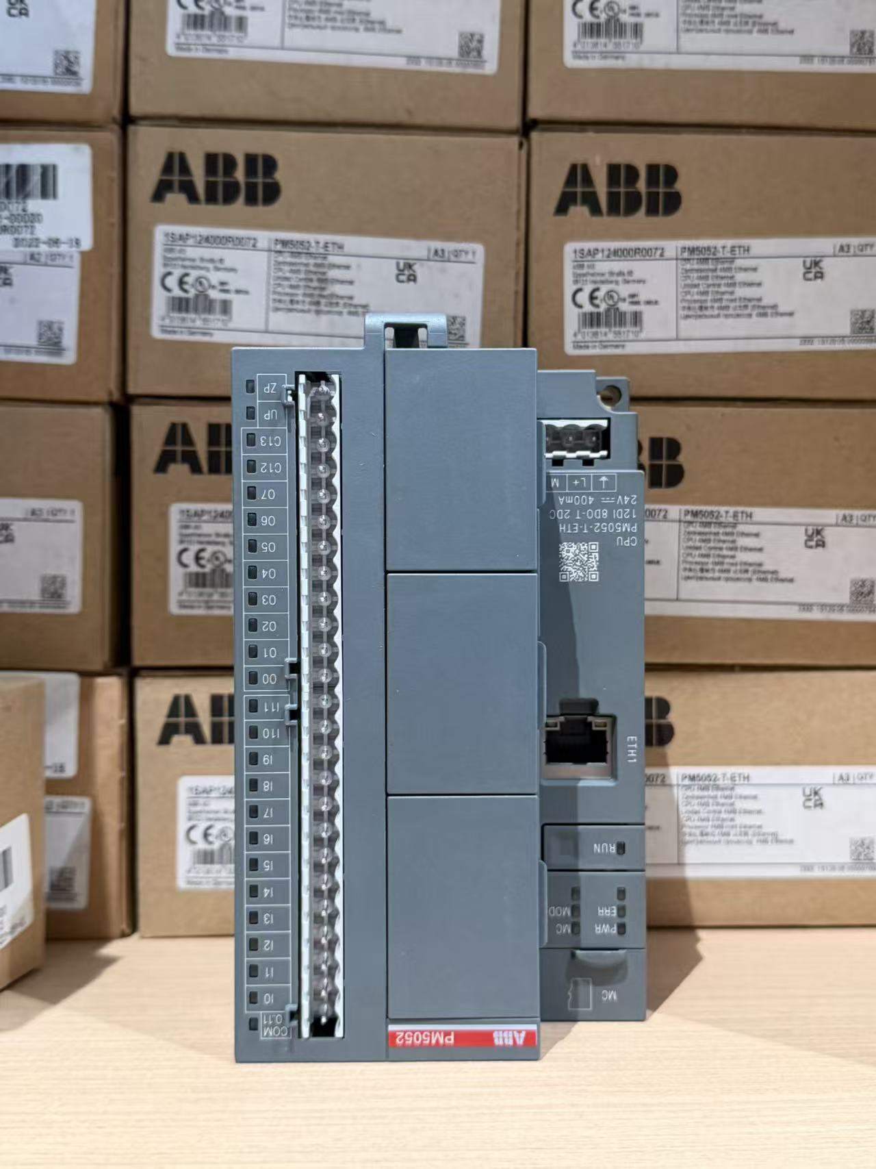 ABB PM5052-T-ETH 1SAP124000R0072 AC500 Series PLC Processor Module