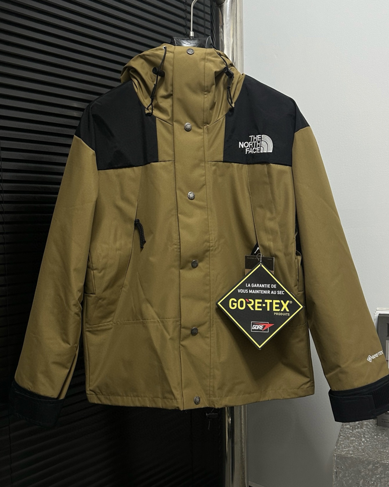 The North Face| 1990 Mountain Relaxxed EX | Jacket_KHAKI&ELECTRIC BLUE