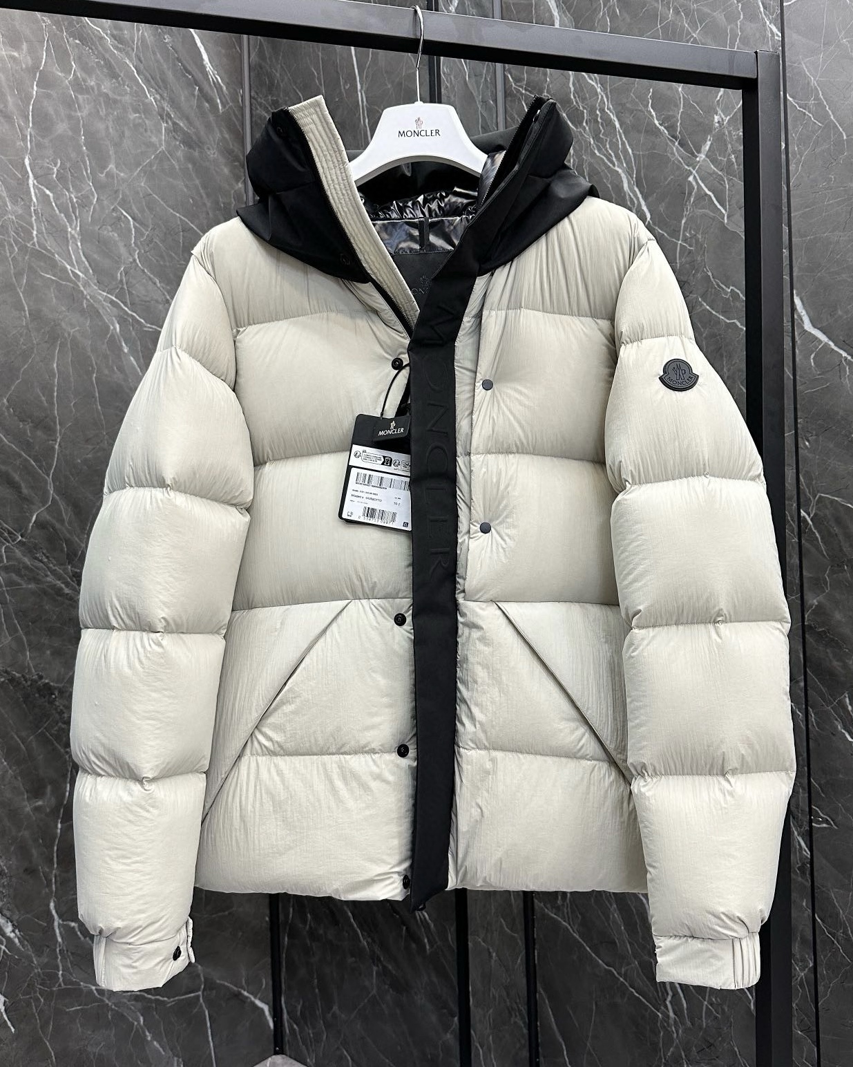 MONCLER | MADEIRA |DOWN JACKET_WITHE