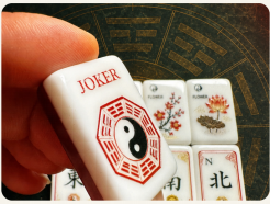 Artisan Chinese Flame Bagua Pattern Mahjong Full Set, 160 Mahjong Tiles, 38mm Tiles, Double-Layer Acrylic Craft, Includes Gift Box, Cloth Bag, Dice, Chips, Wind Indicator, and Rule Card