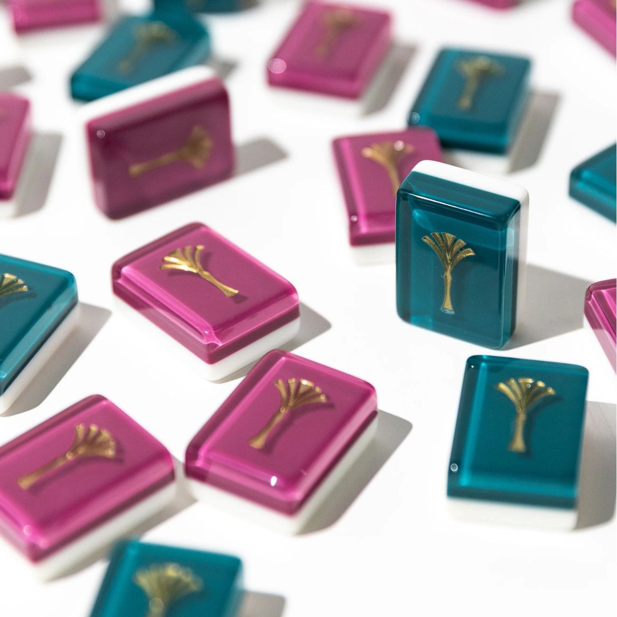 Ginkgo back engraved pictures American-style Mahjong, 32mm, 160 tiles, available in red and blue, a must-have for family game nights