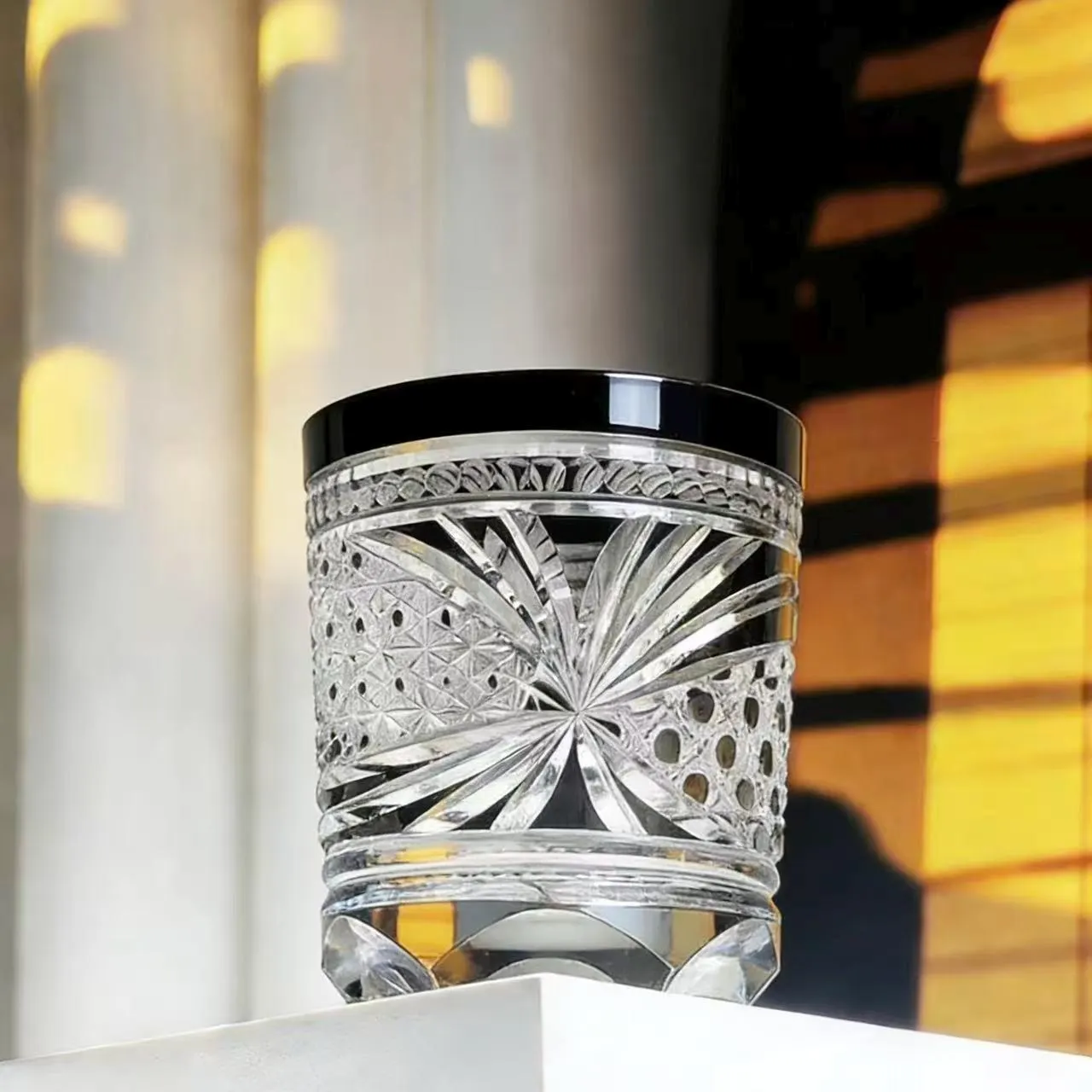 Black Gold Radiant Star Whiskey Glass | Luxury Handmade Gift🎁