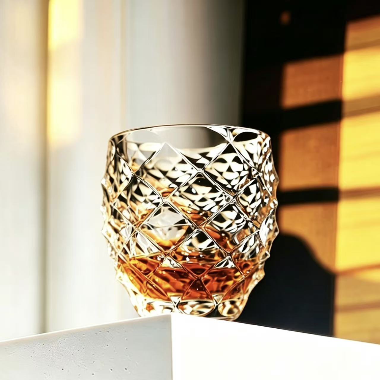 VSVEE Clear Ice Crack Whiskey Glass | Luxury Handmade Gift