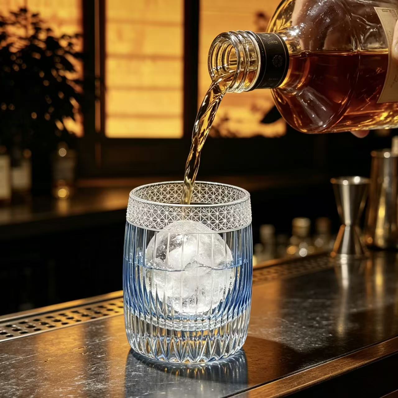 VSVEE Blue & Clear Two-Tone Hand-Cut Whiskey Glass | Luxury Crystal Gift