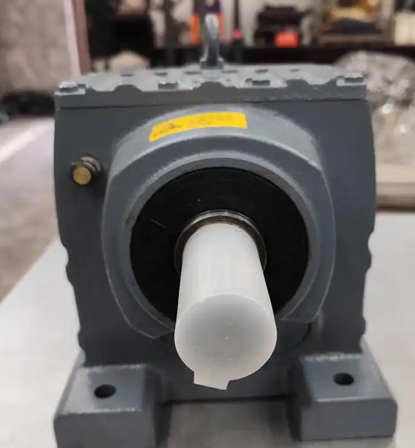 Difference Between R Series and RX Series Gear Reducers