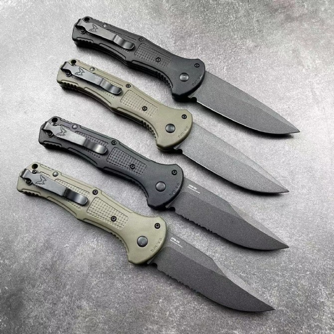 Benchmade- 9070 side jump (pointed)