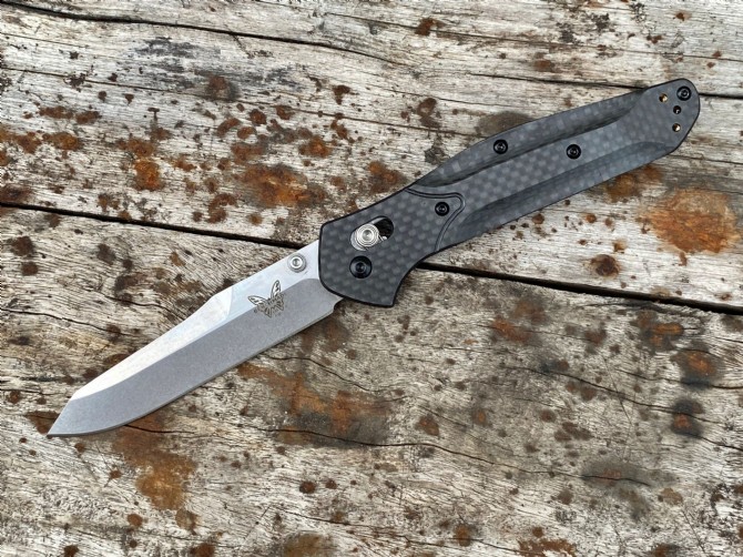 BENCHMADE-940-1 Carbon Fiber Handle Folding Knife