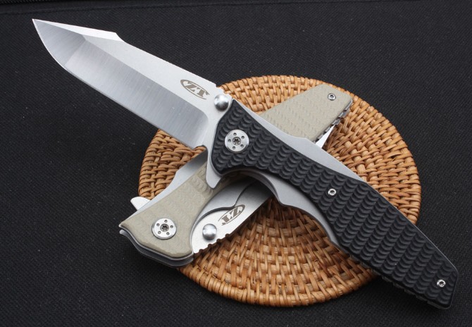 ZT -0393 Arhat Bearing Quick Opening Folding Knife