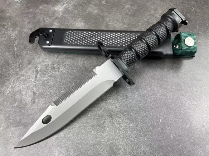 Integrated 95 Military Stinger