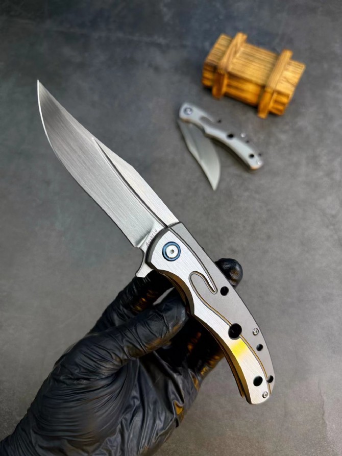 Racing M390 Powder Steel Folding Knife