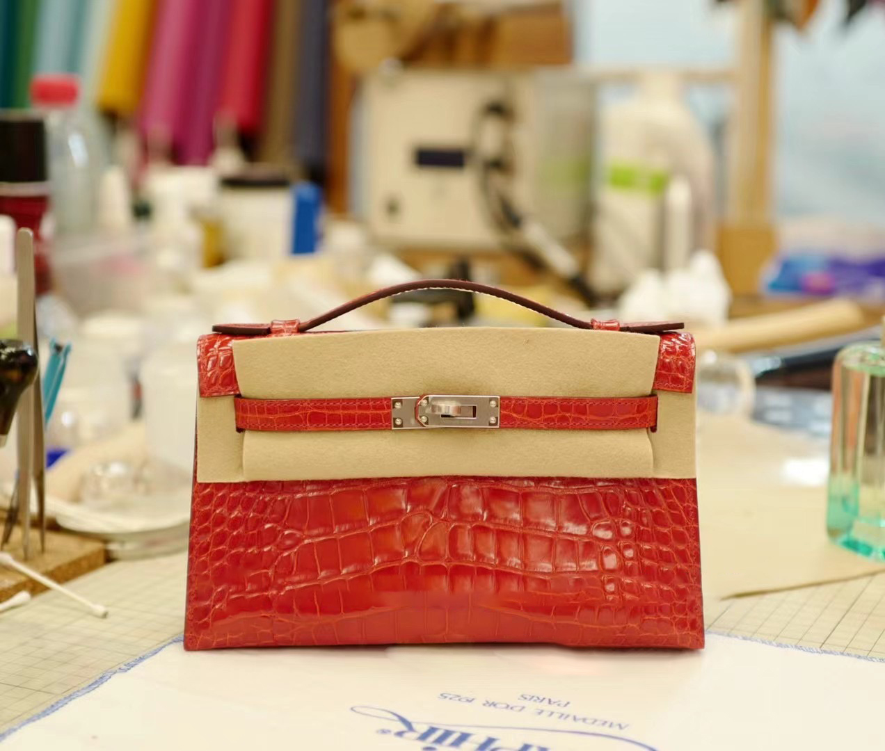 Mini Kelly Pochette 53 Ferrari Red Shiny Alligator