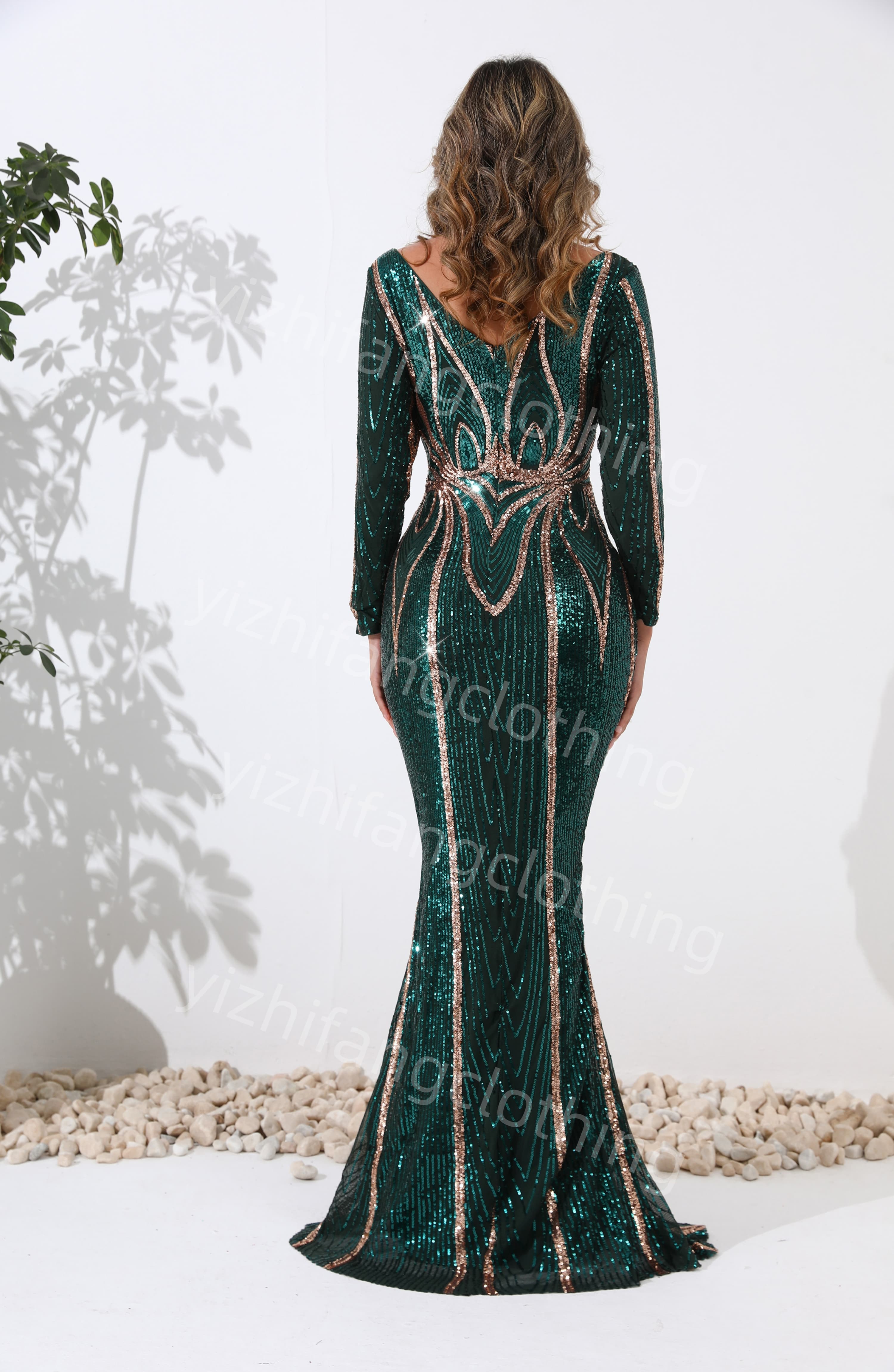 Elegant European   "sequin fabric"  and American Style Evening Gown for Women - Sexy Dress