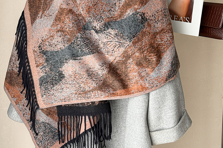 How to Choose the Right Scarf to Pair with Your Winter Coat