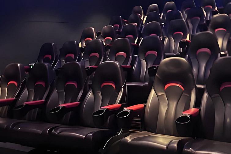 The Art of Seating: How to Choose Comfortable Chairs for Movie Viewing